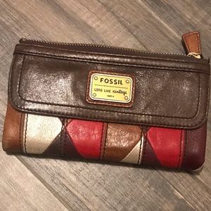 Fossil!! Emory Leather Clutch/Wallet. NWNT